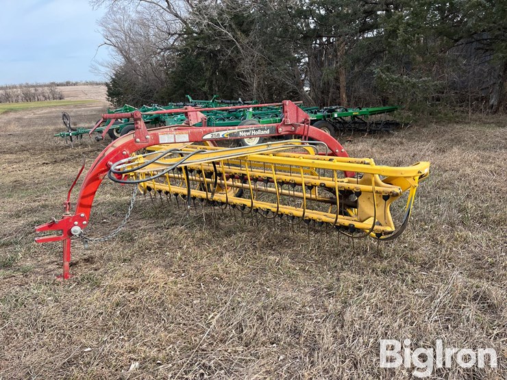 2007-new-holland-258-image-1
