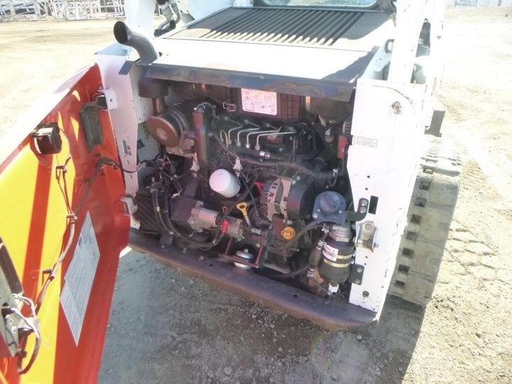 2017-bobcat-t590-image-25