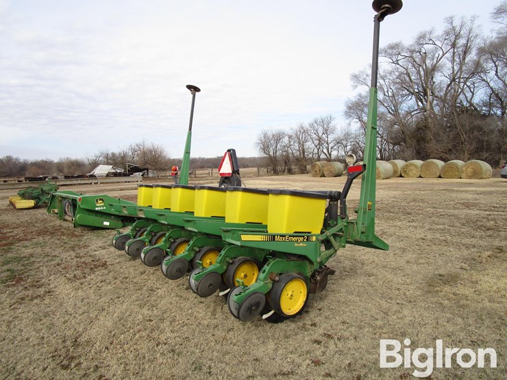 john-deere-7200-image-5