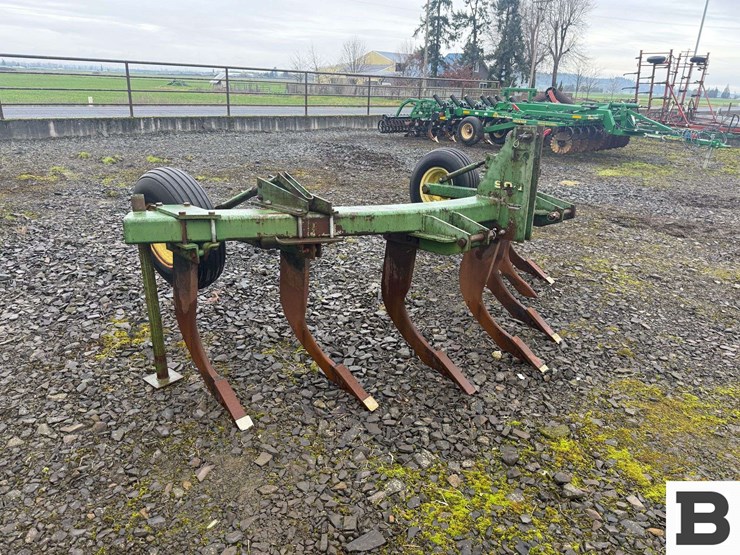 john-deere-7-image-6