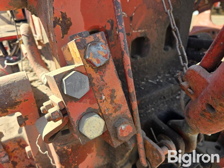 1965-international-656-image-15