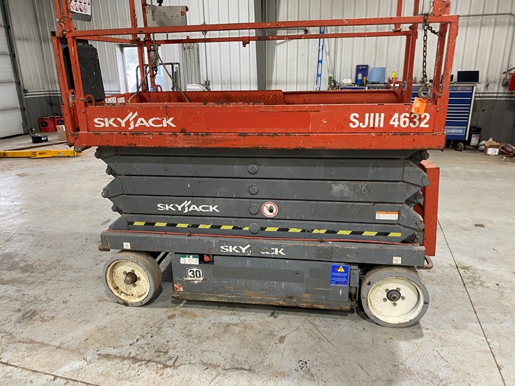 2015-skyjack-sjiii4632-image-9