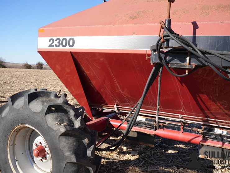 case-2300-air-cart-image-18