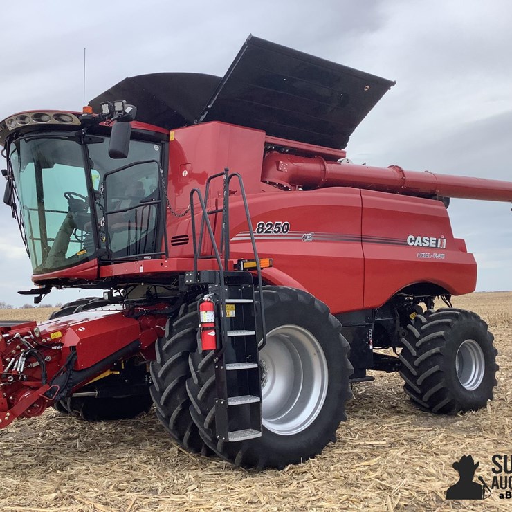 2021 CASE IH 8250