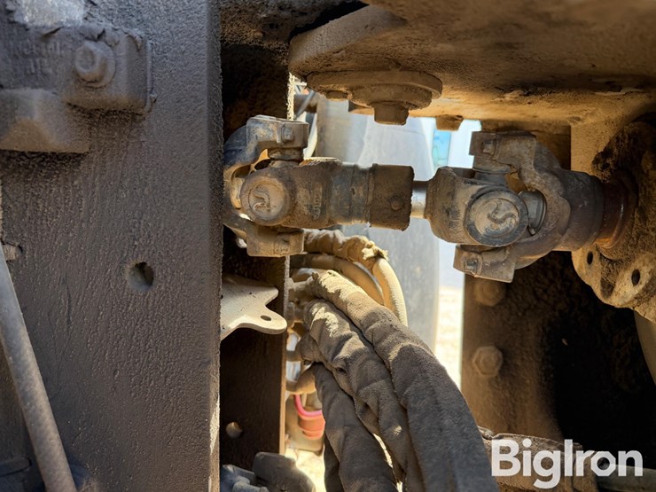 2006-new-holland-tv145-image-13