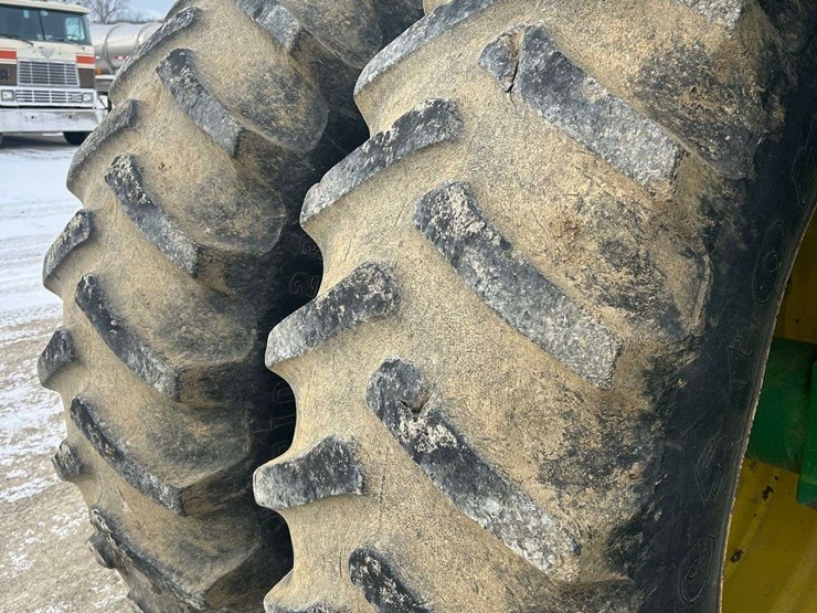 1995-john-deere-8870-image-17