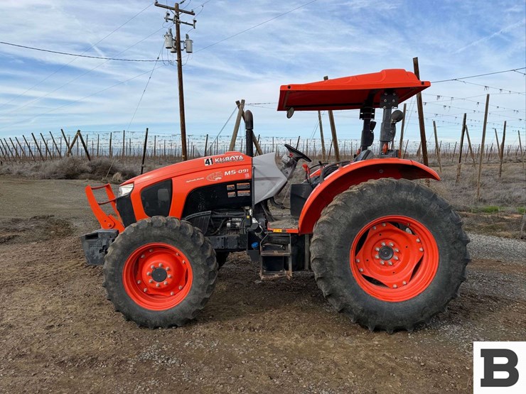 2016-kubota-m5-091-image-3