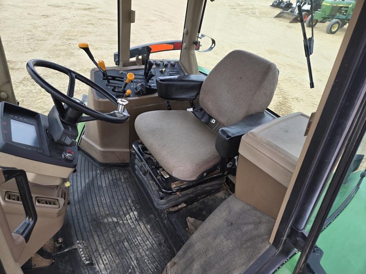 2001-john-deere-7810-image-19