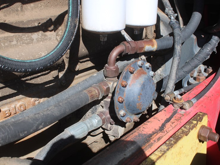 1980-versatile-875-image-23