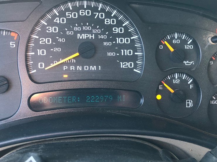 2006-chevrolet-3500-image-13