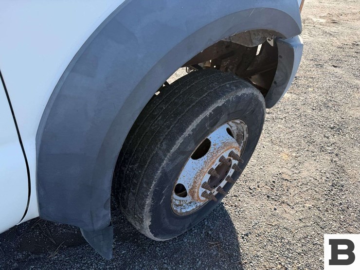 2006-ford-f550-image-31