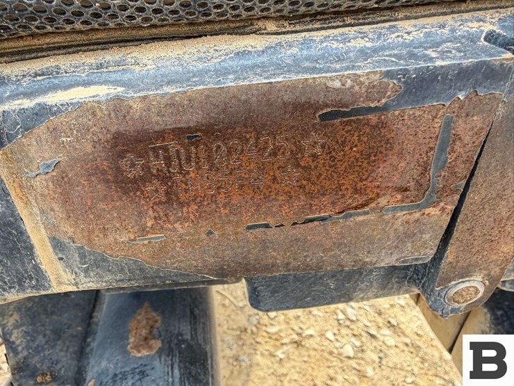 2008-new-holland-tn85fa-image-27