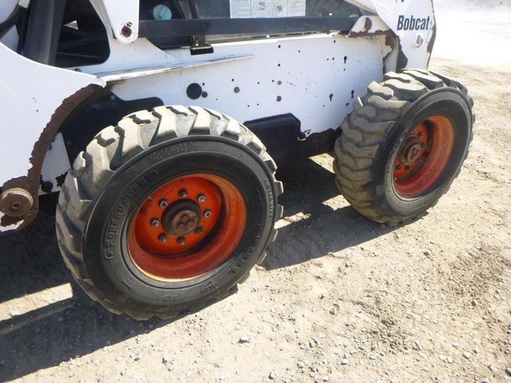 2005-bobcat-s300-image-27