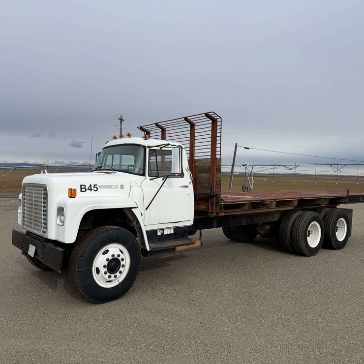 1976 INTERNATIONAL LOADSTAR