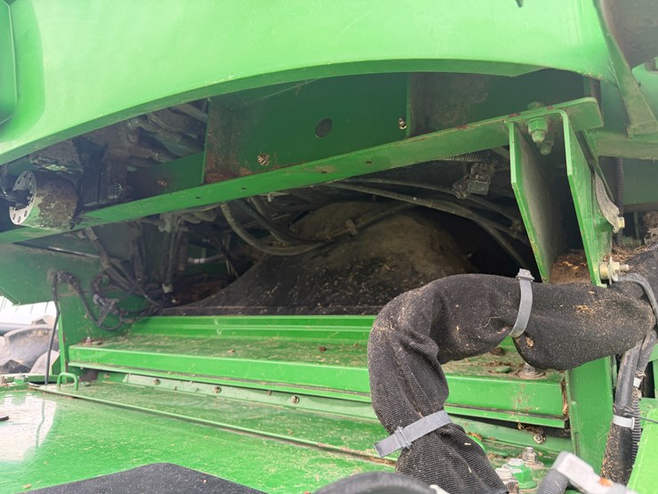 2009-john-deere-9670-sts-image-56