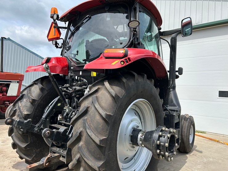 case-ih-125-image-11