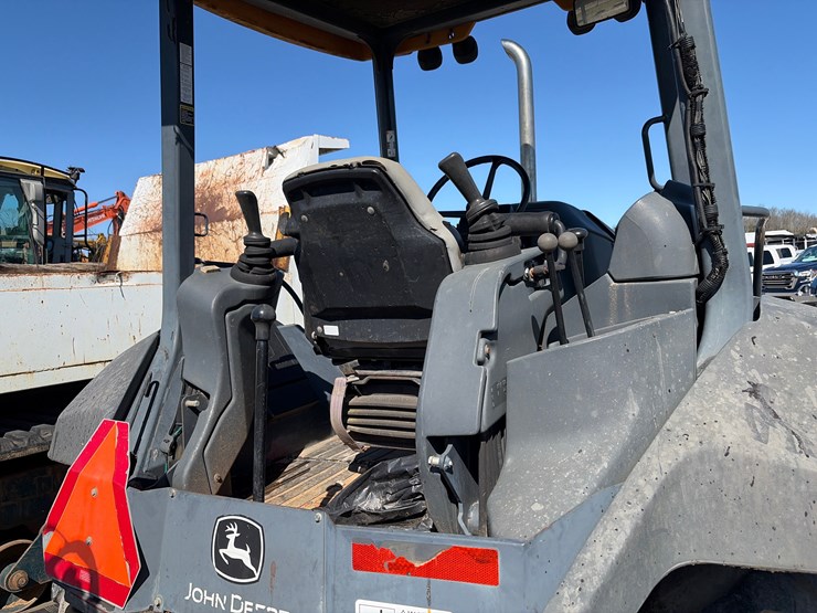 deere-310sj-image-15