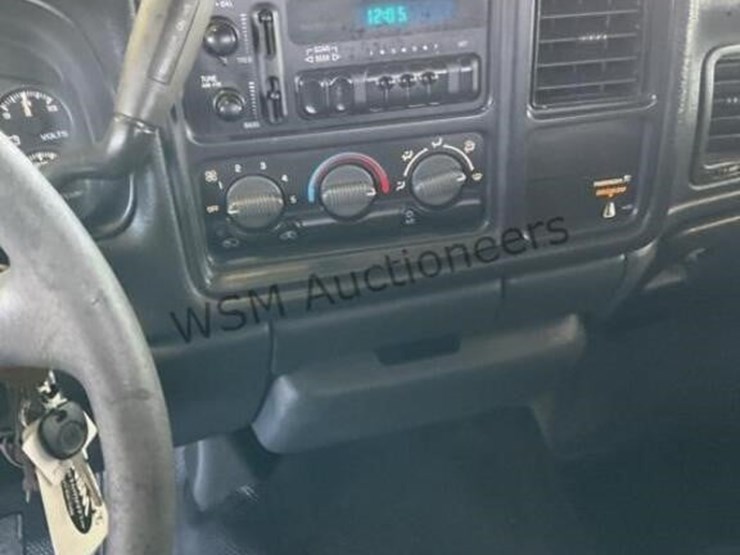 1999-chevrolet-silverado-1500-image-18