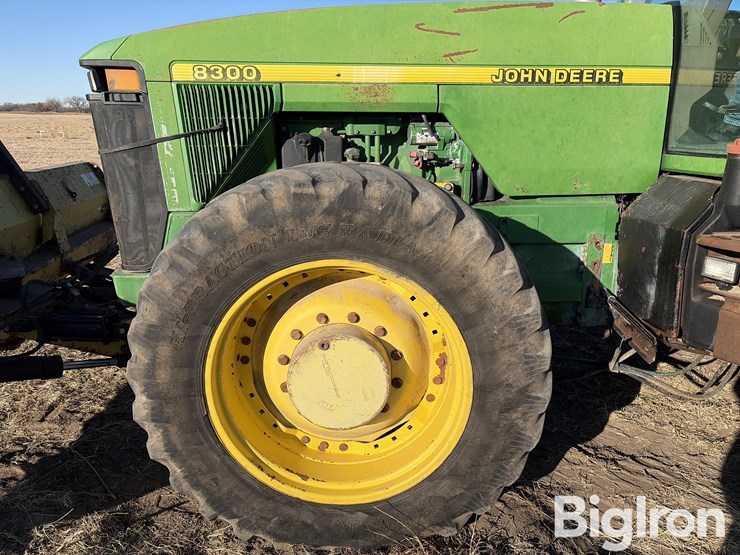 1997-john-deere-8300-image-11