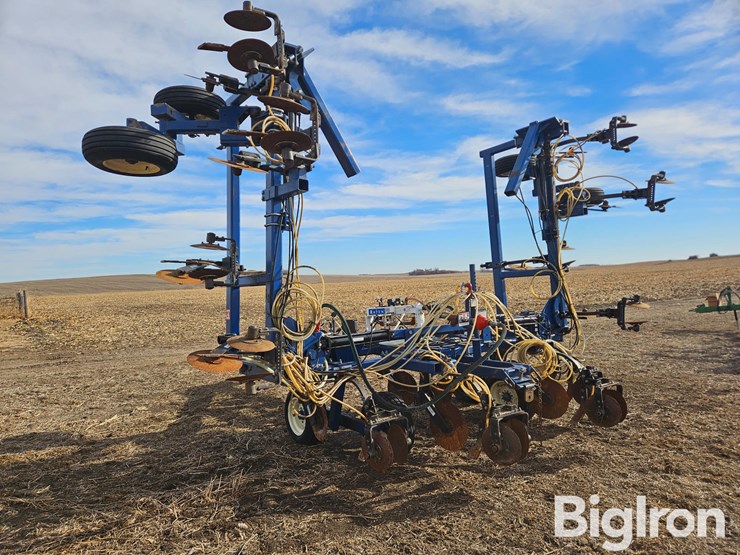 blu-jet-landwalker-image-7