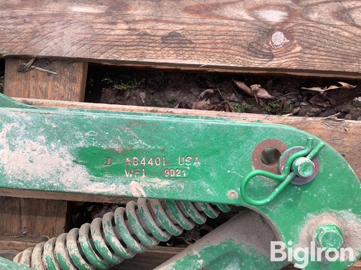 john-deere-1775-image-16