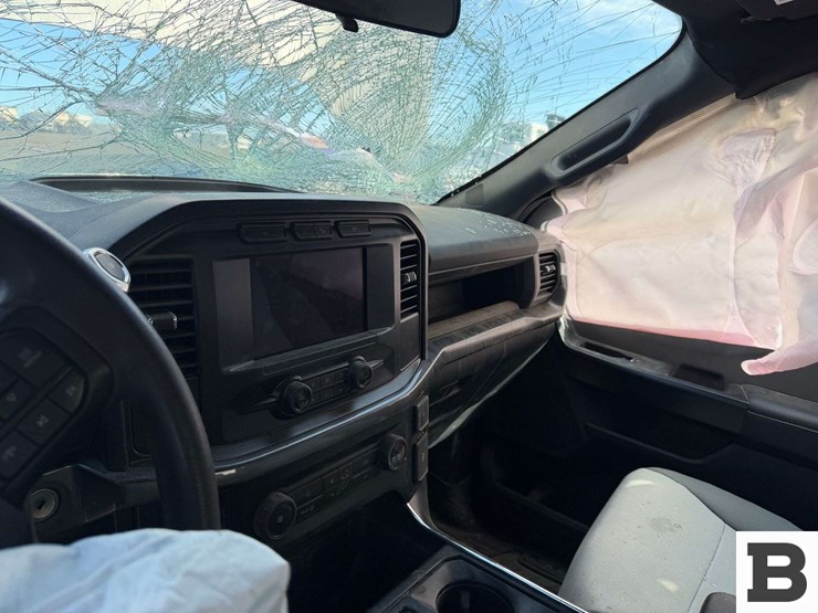 2022-ford-f150-image-32