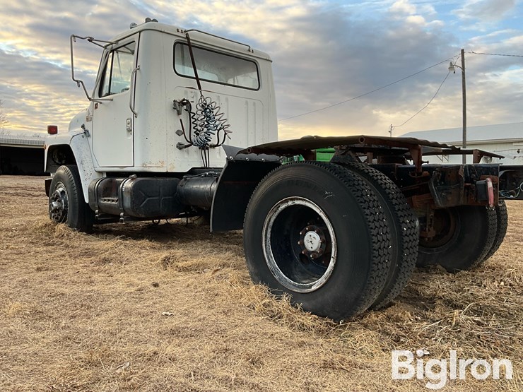 1984-international-s1955-image-7