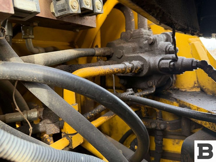 2001-komatsu-wa380-3-image-28