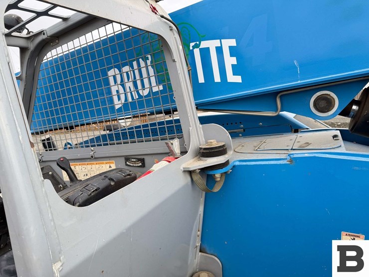 2013-genie-gth844-image-22