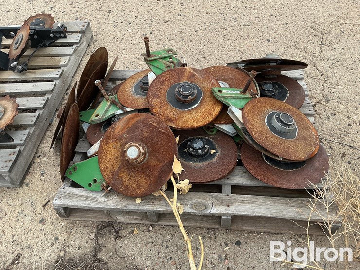 john-deere-12-image-4