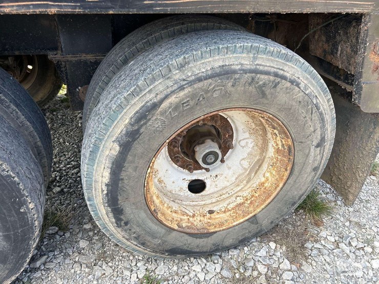 2011-troxell-vacuum-image-17