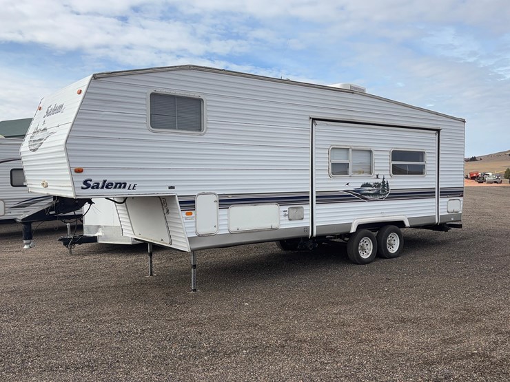 2004-forest-river-salem-camper-image-6