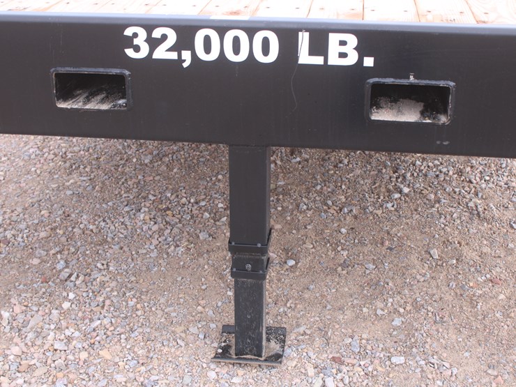 #2022-•-industrious-america-adjustable-load-ramp-32k-lb-capacity-image-9