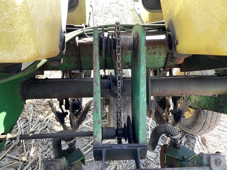 john-deere-7000-image-31