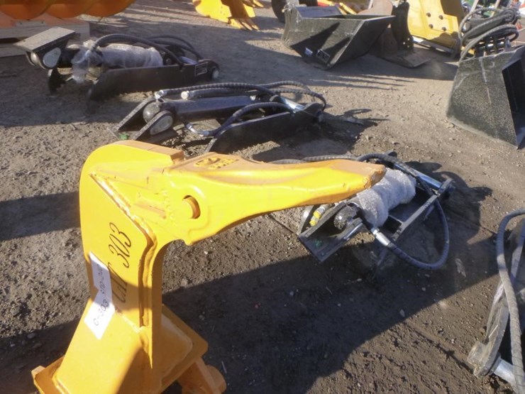 caterpillar-303-image-6