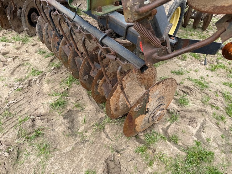 john-deere-25-image-20