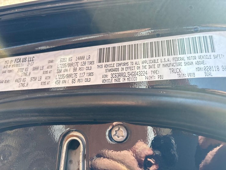 2017-dodge-3500-image-18