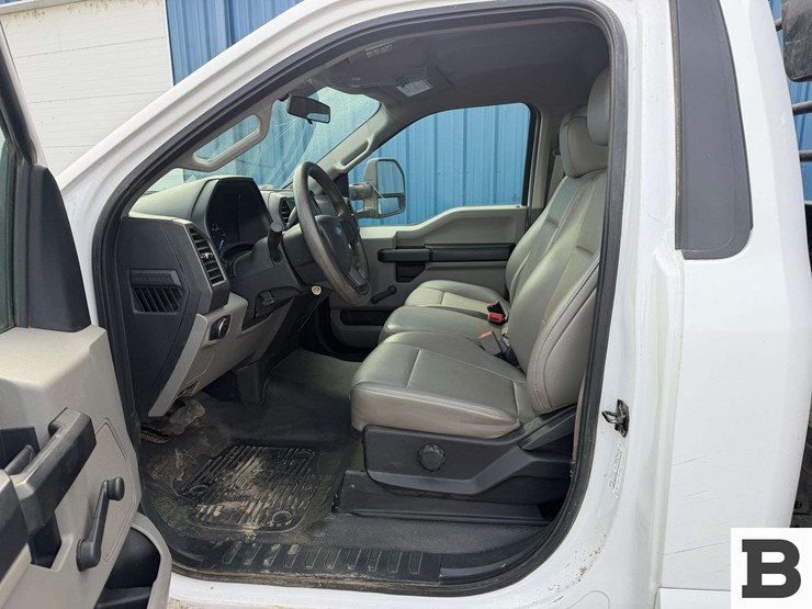 2019-ford-f350-image-25