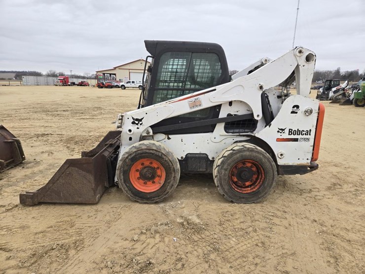 bobcat-s750-image-11