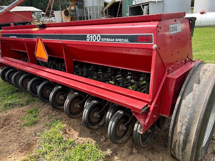 case-ih-5100-image-8