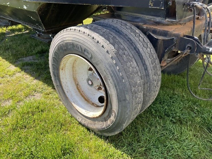 1955-trailmobile-hopper-image-14