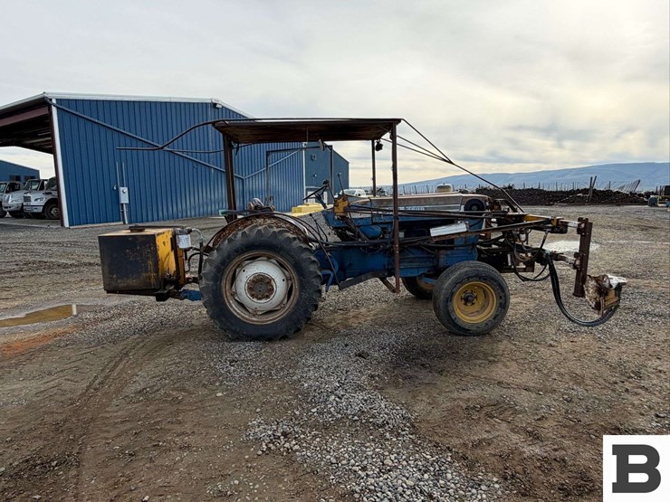 1977-ford-5600-image-7