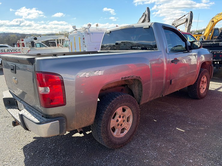 2007-chevrolet-silverado-1500-image-3