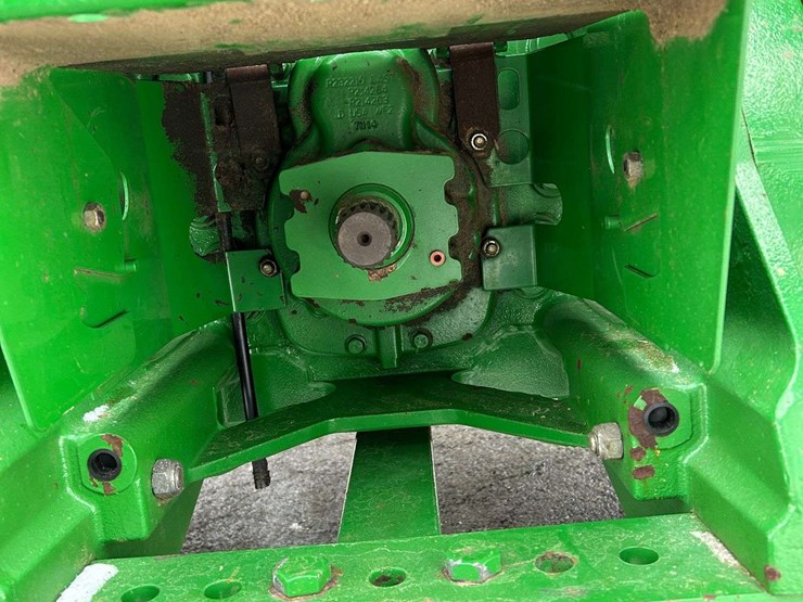 2007-john-deere-8230-image-23
