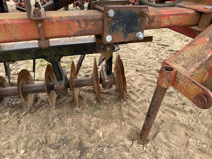 #41257-•-h&s-manufacturing-ls1440-levee-plow-w/-best-seeder-image-15