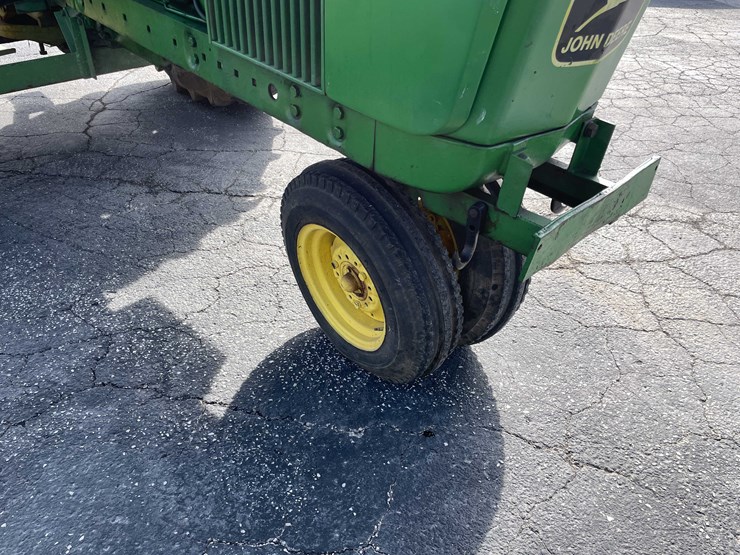 john-deere-4430-image-9
