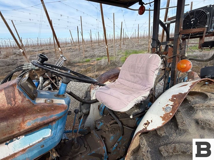 1985-ford-4610-image-31