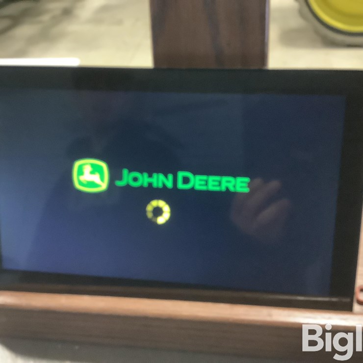 JOHN DEERE 2