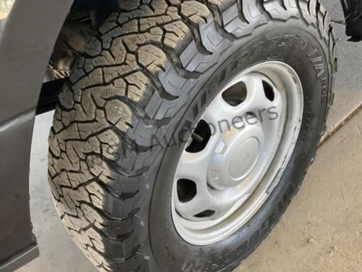 2020-ford-f150-image-8