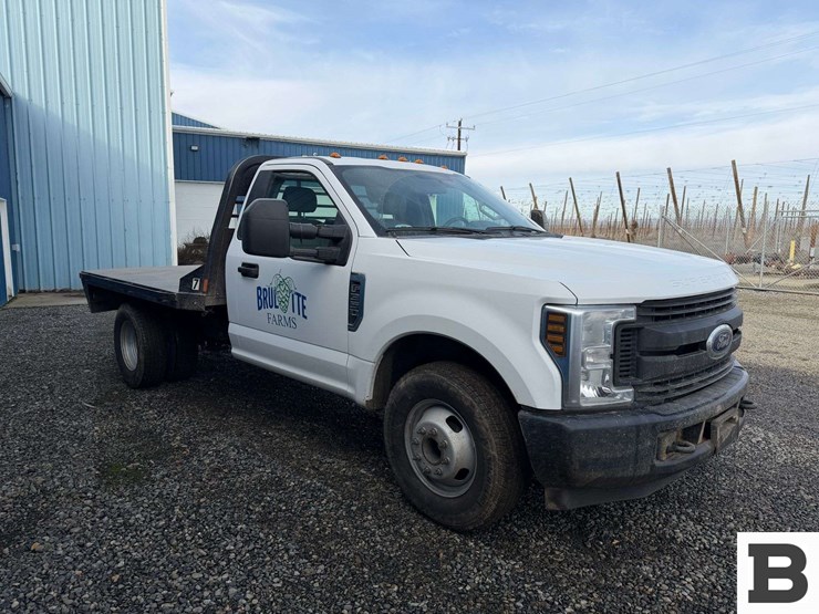 2019-ford-f350-image-12